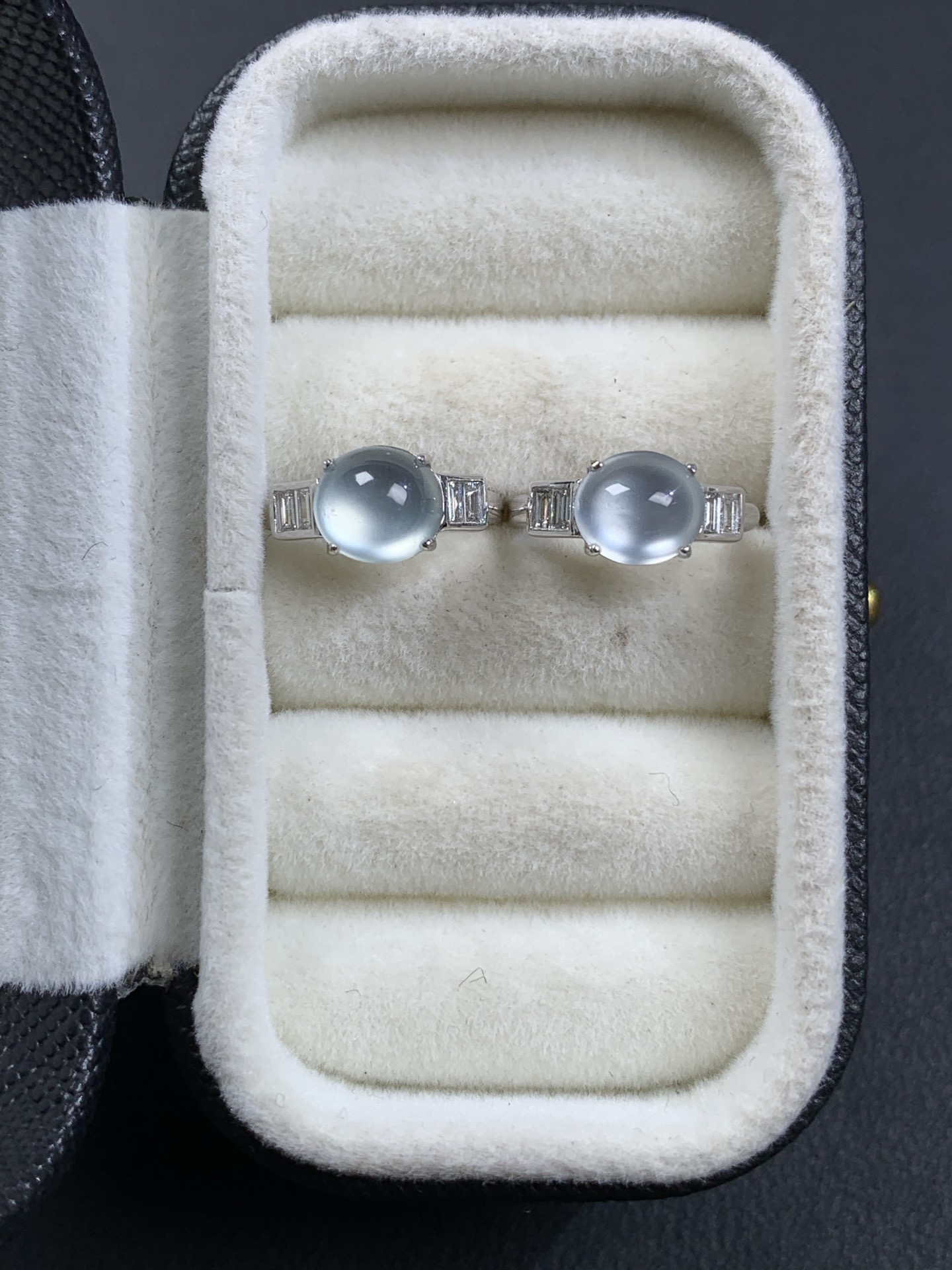 18K金镶嵌冰炸光蛋面耳包、冰透干净无裂裸石6.6/5.6/3.2