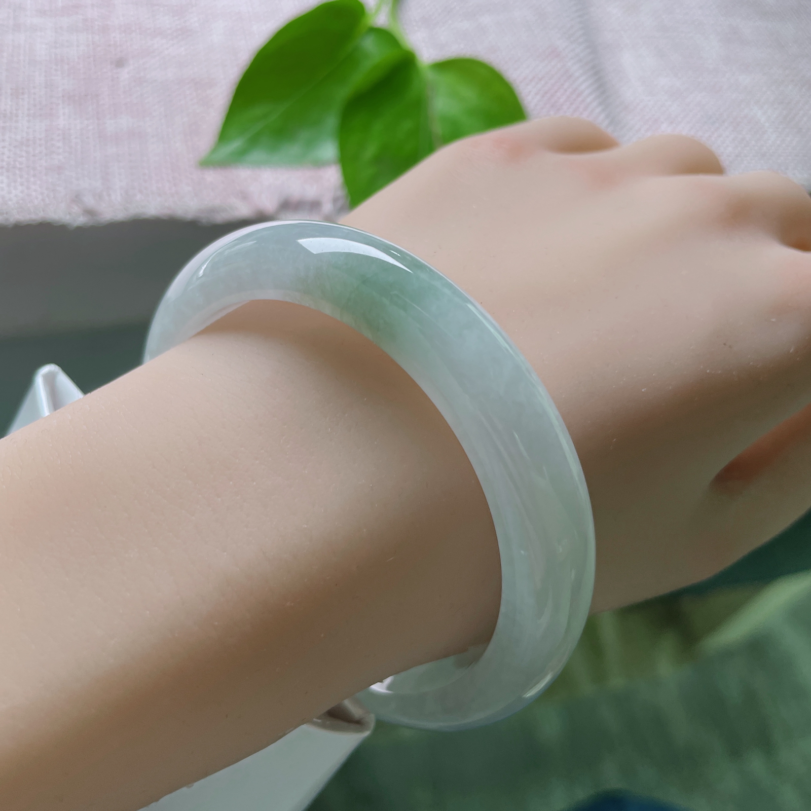 58/12.2/8.5飘色正圈，水润细腻，倾心淑雅，温婉，大方，皮纹，ss48892a..