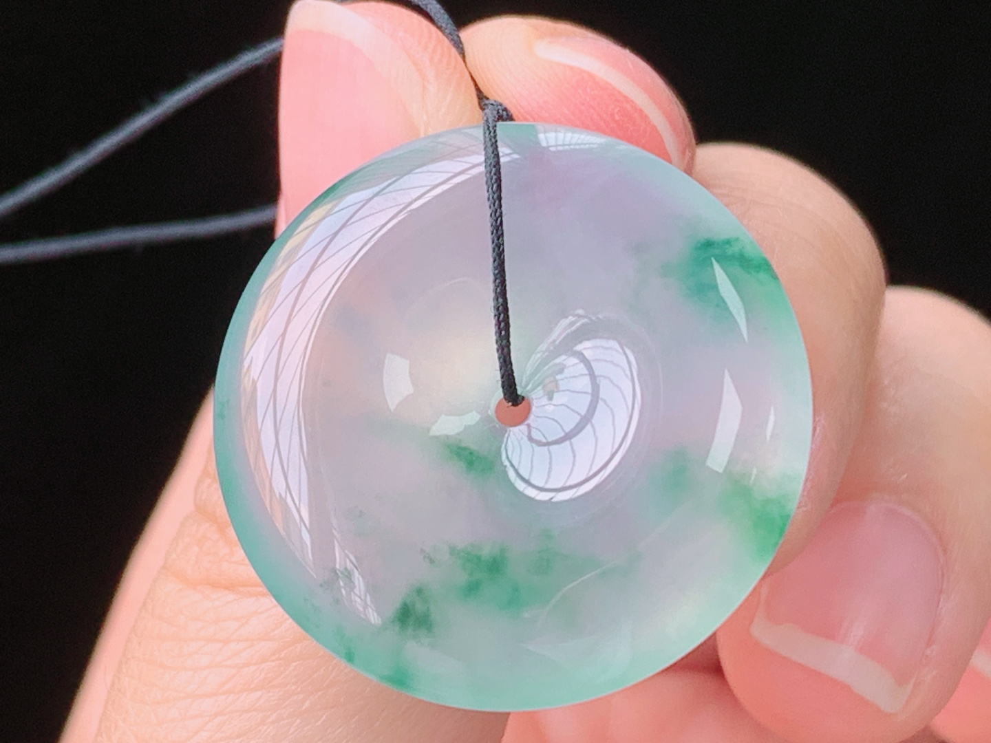 冰飘花平安扣，花色灵动，冰清玉洁，无裂，尺寸26.1/5.7mm，编号24Z