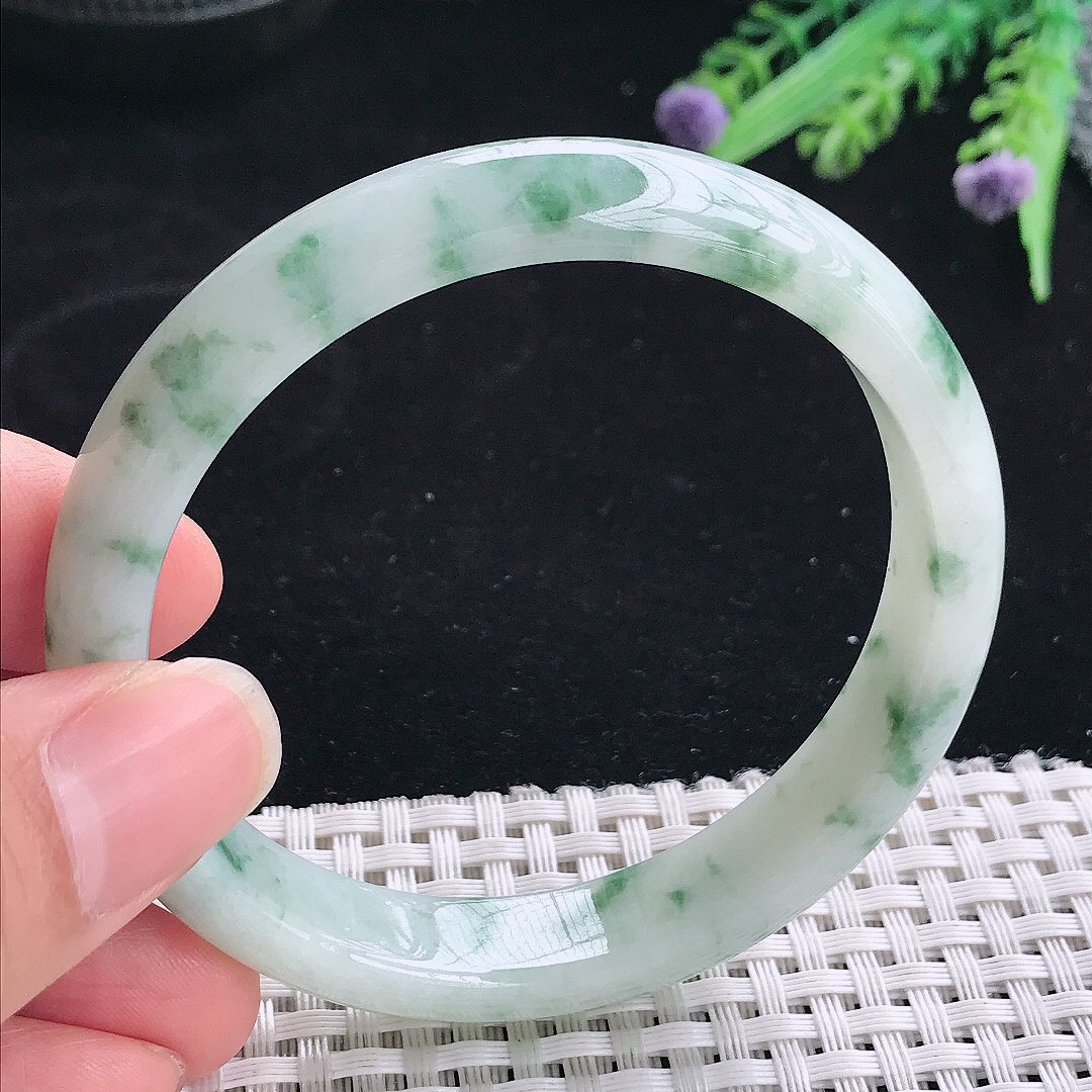 实拍A货翡翠58/11.9/7老坑精美冰润飘花手镯翡翠玉镯平安镯