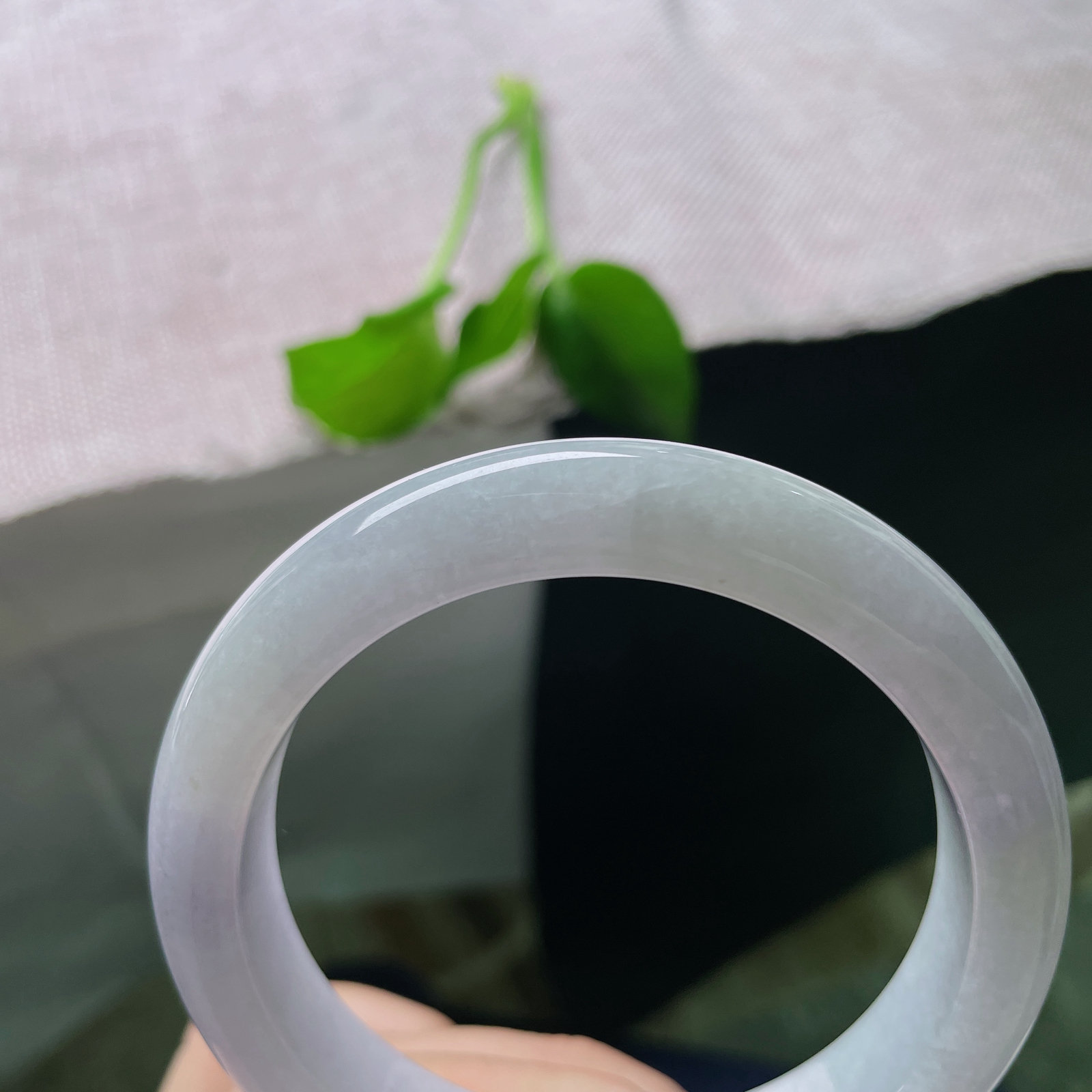 57.8/12.2/8.5，紫罗兰正圈，水润细腻肉质细腻干净，不夺目却令人倾心，皮纹，ss51362a..