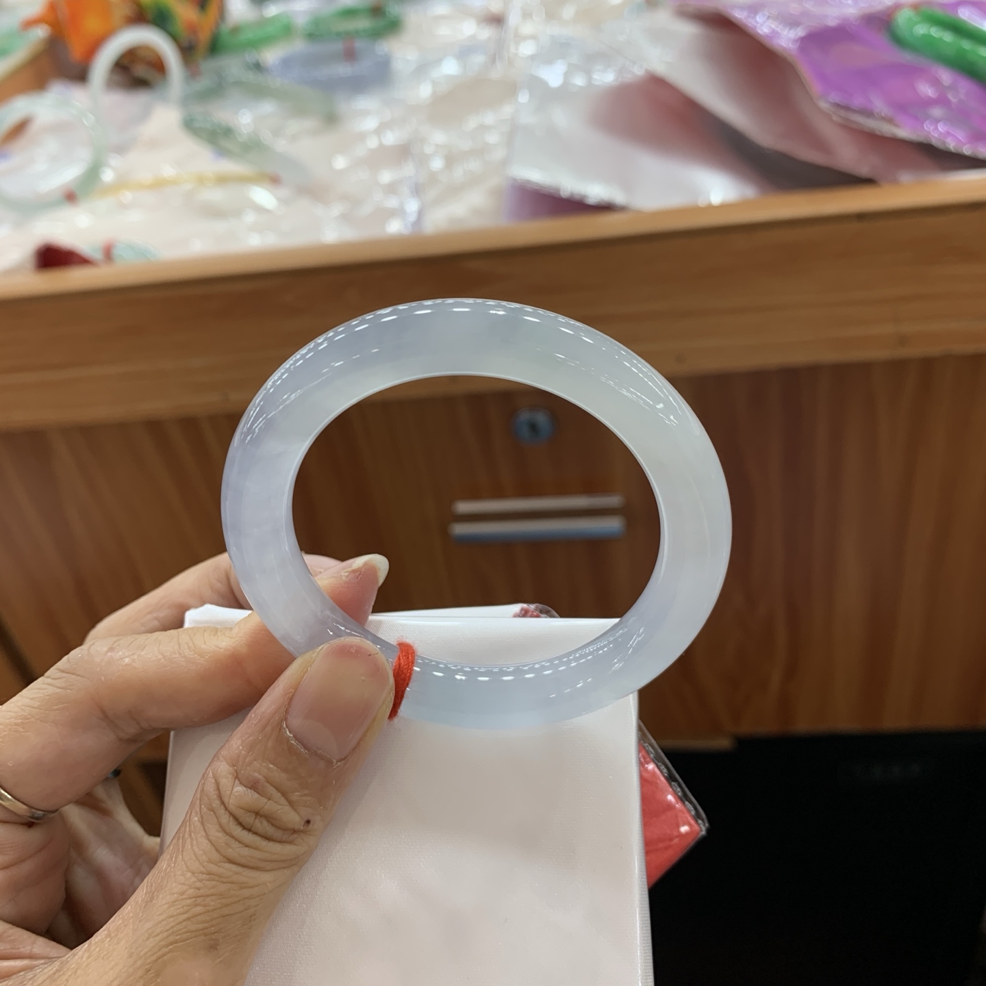 042728JM，冰蓝圆条翡翠手镯，51.3-9.7