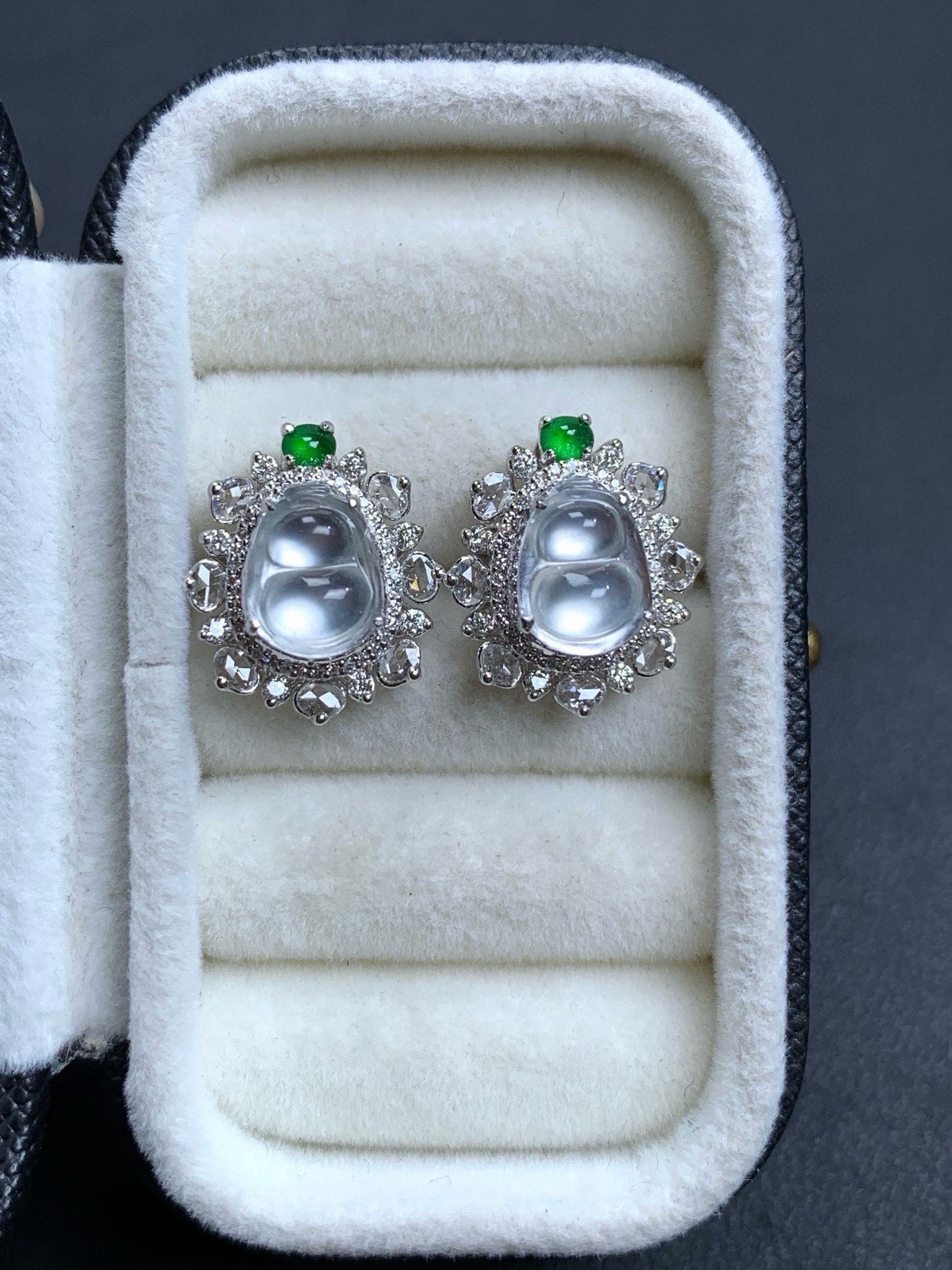 18k金钻镶嵌冰种炸光葫芦耳钉15.2/13.2/7.7，裸石8.5/6.8/2.8