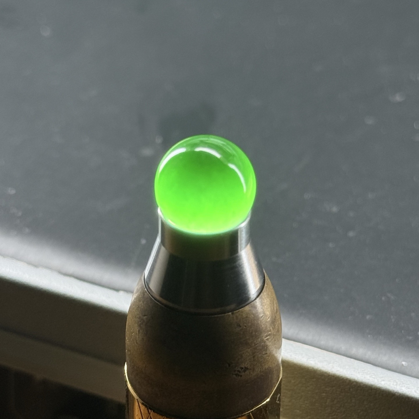 墨翠珠子裸石 种好色正 黑度极好 打灯通透 油性十足 尺寸13