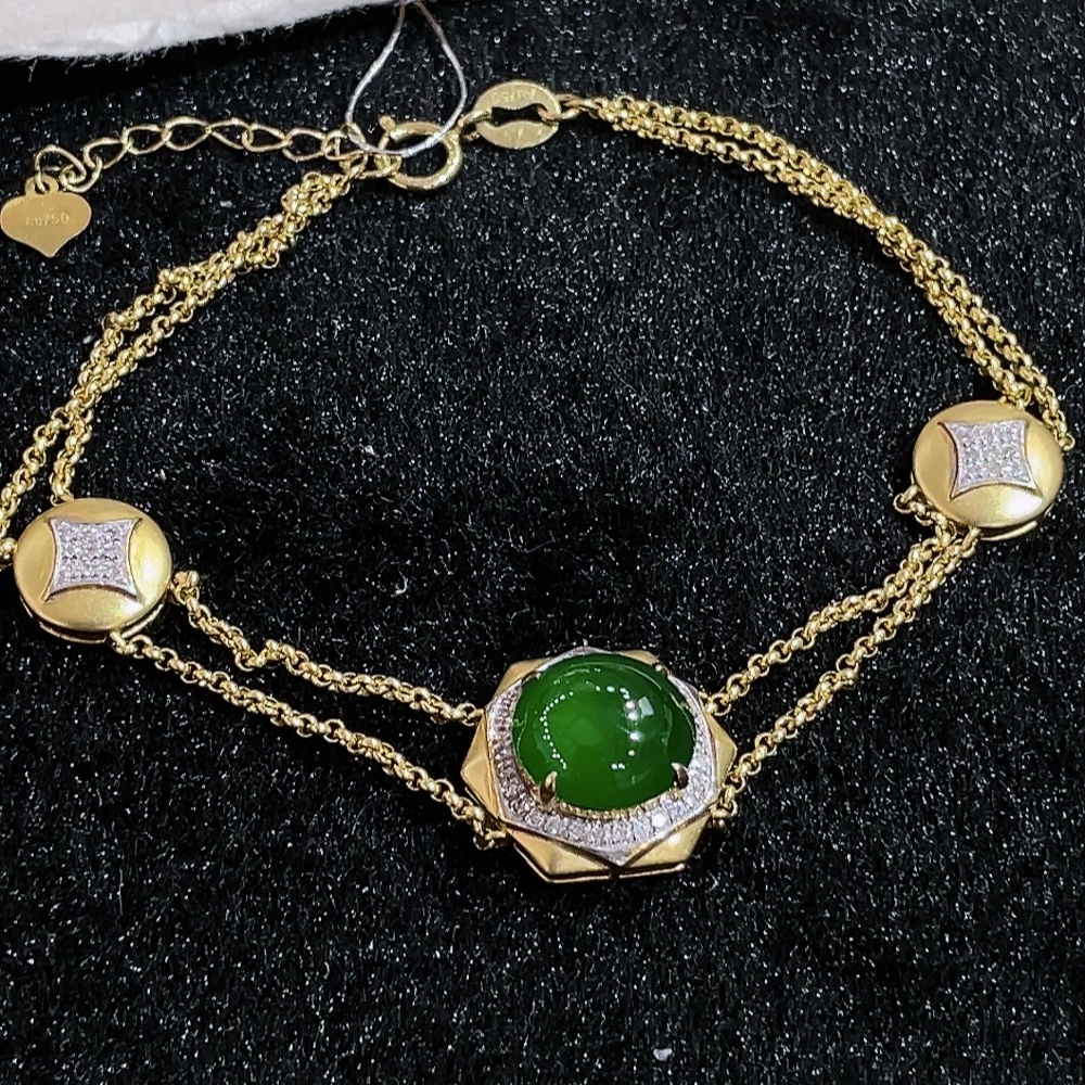 ️冰绿鸽子蛋手链，，18k金镶嵌，种水，重金镶嵌，南非钻镶，厚装饱满，高端大气，时尚百搭，性比高13.8/12.2/7.0，裸石9.0/8.5