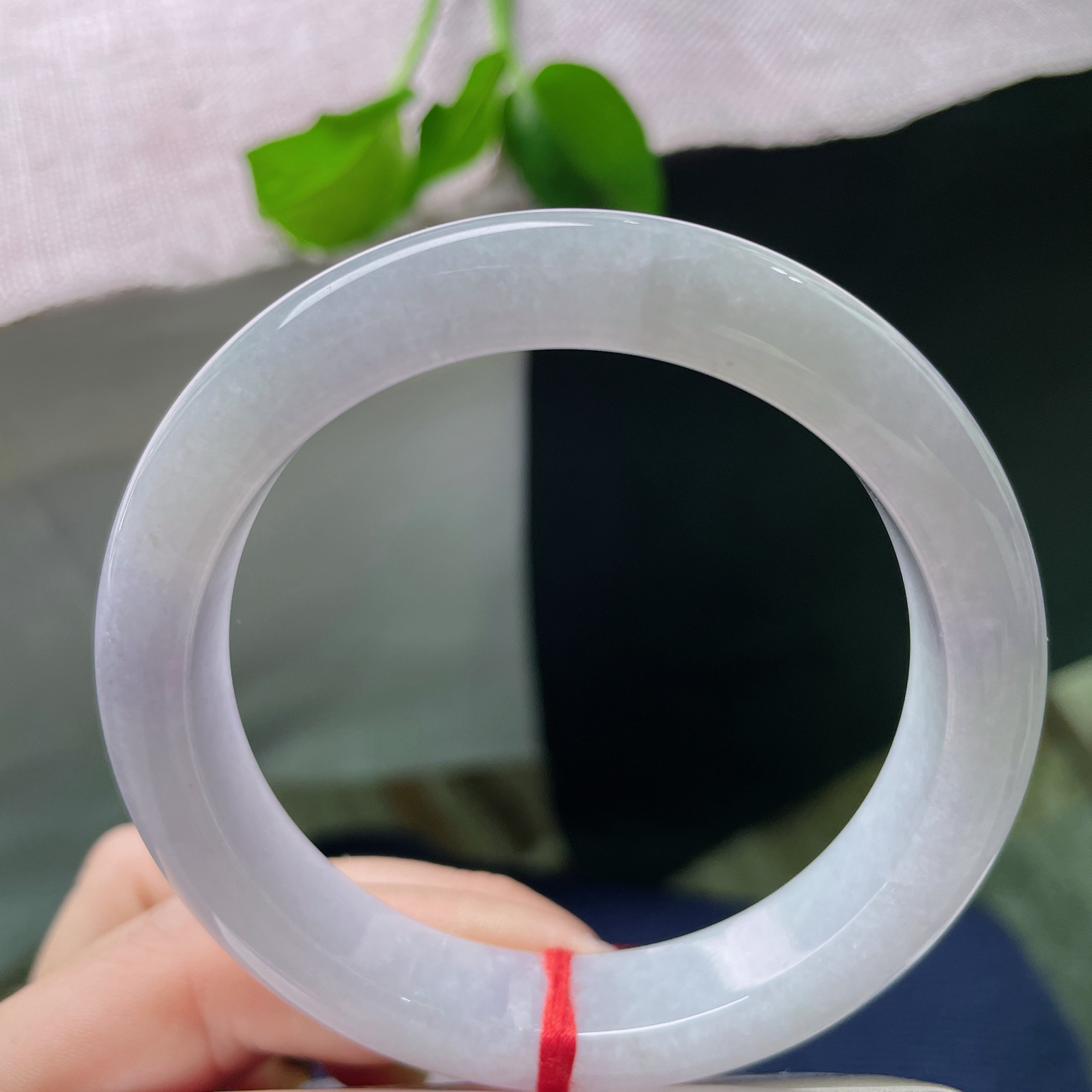 57.8/12.2/8.5，紫罗兰正圈，水润细腻肉质细腻干净，不夺目却令人倾心，皮纹，ss51362a..