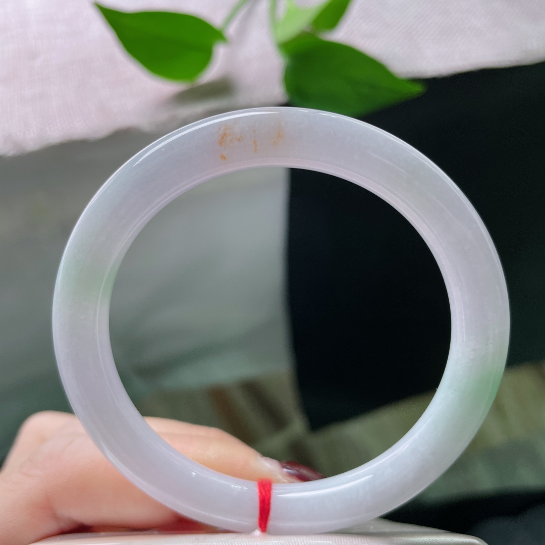 53.7/8.2，粉紫圆条，洒金招财进宝，一抹飘花点缀，洋气十足，皮纹，ss52054a