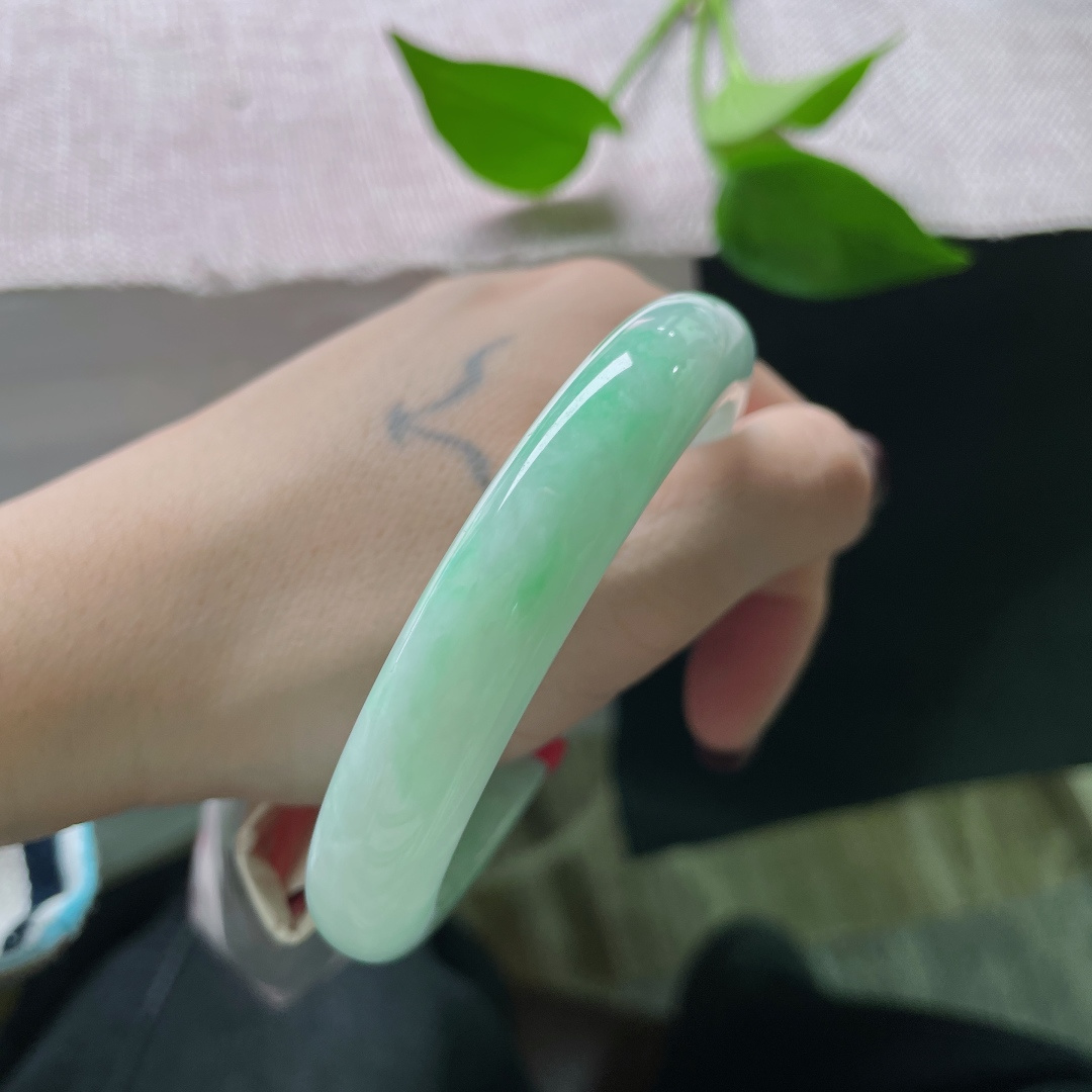 60.3/11.8/8.5，飘绿正圈，大圈口，悠然见南山，惊艳了时光，皮纹，无裂，ss51254a