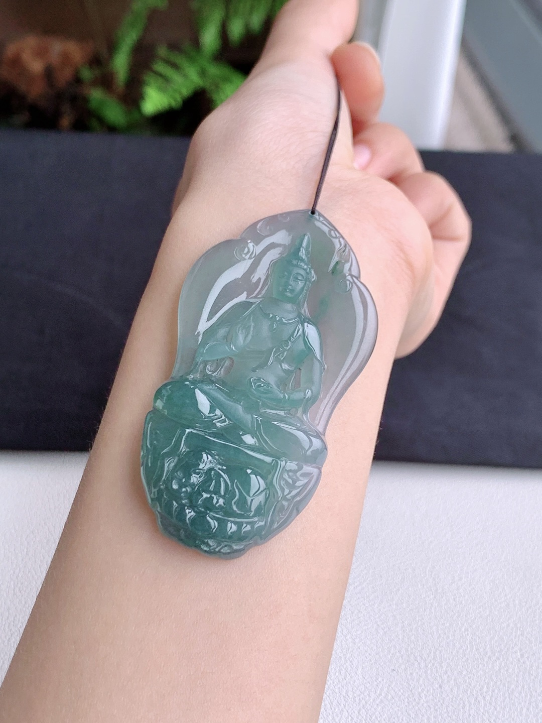 冰天空蓝观音牌吊坠，无裂，性比高，尺寸62.3/33.7/5.6，编号，21.3克