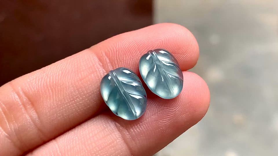 ️ 玻璃蓝钢叶子一对，11.8*8.8*2，完整