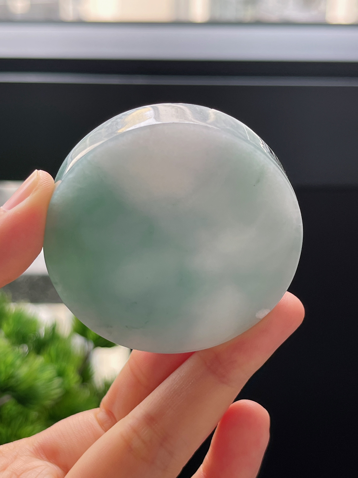 翡翠飘阳绿镯心