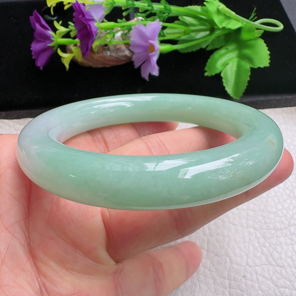 ss实拍58.8*12.2*12.3胖圆镯 缅甸翡翠a货手镯果绿细润圆条玉镯子