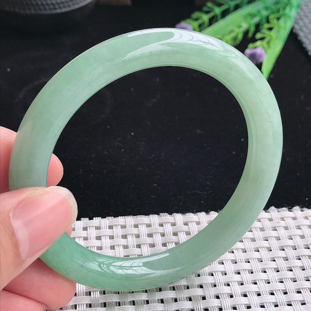 实拍A货翡翠58/9.7/9.3老坑冰润起胶冰晴满绿圆条手镯平安玉镯