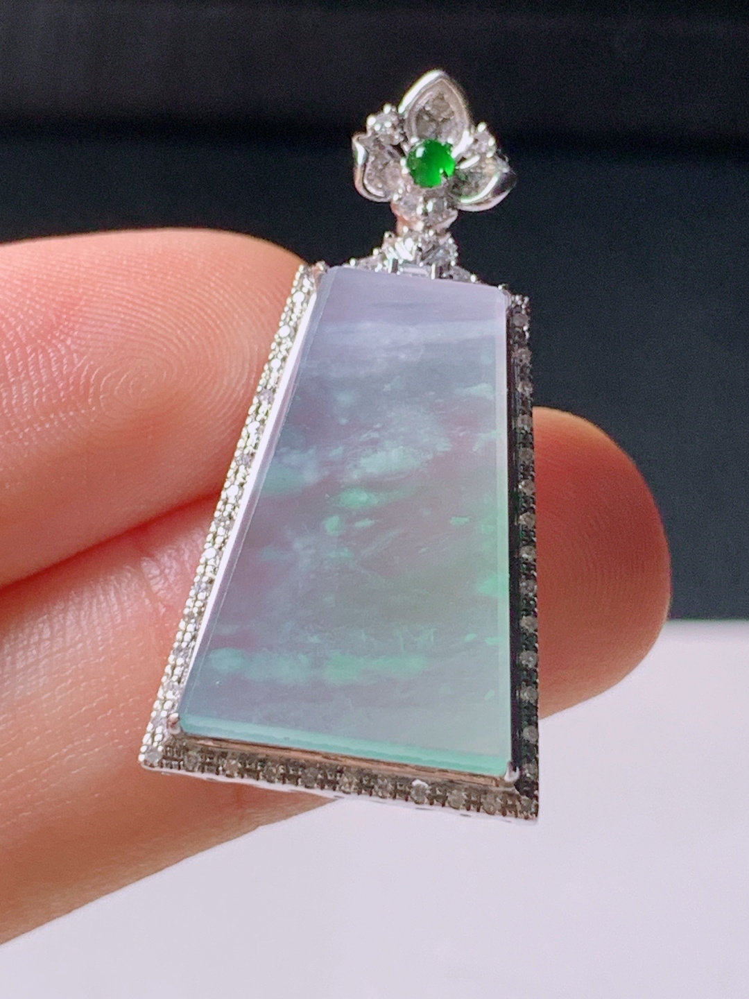 ️ 冰种飘绿无事牌吊坠，无裂通透细腻，裸石19.9-13.3-2.831.3-16.1-6.1