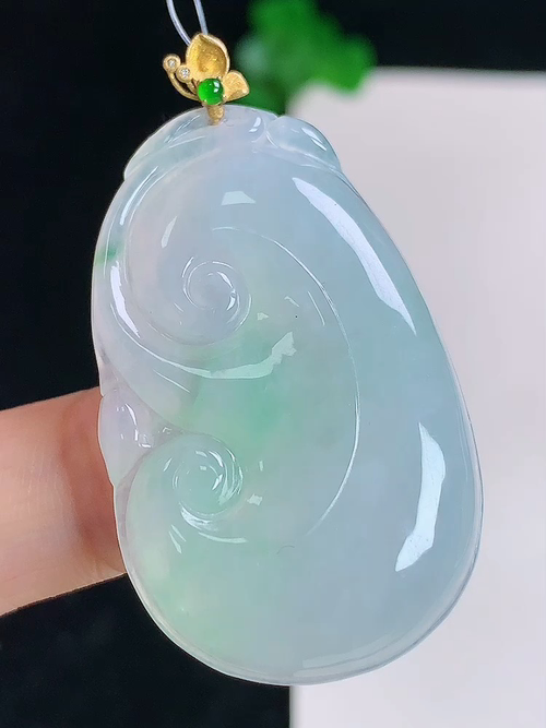 ，18k金镶冰晴如意，无裂，尺寸40.2/24.8/5.7，№:y2772  20