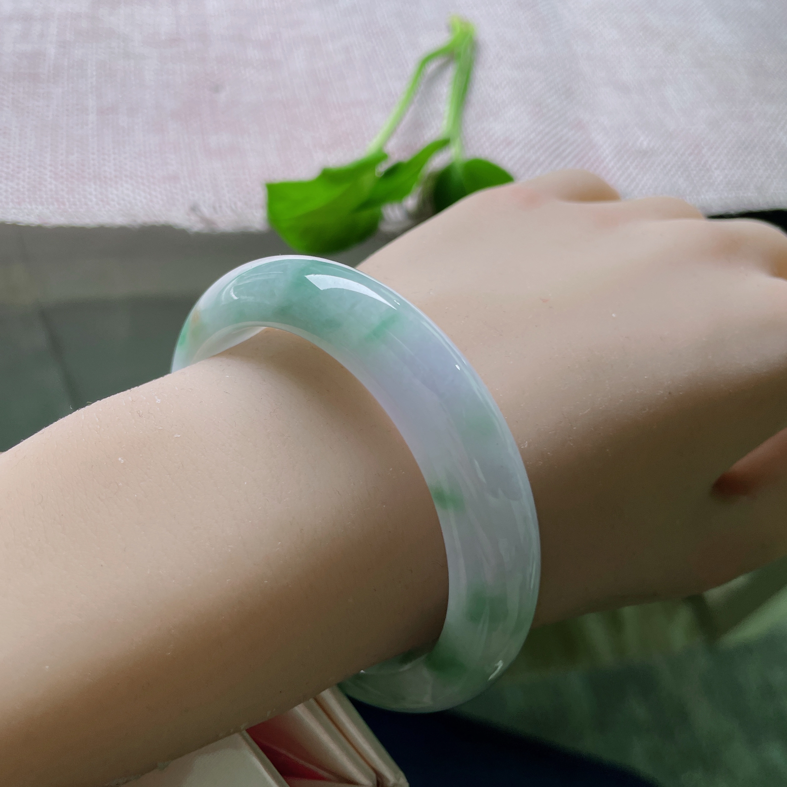 53.8/12.6/8，飘花正圈，紫底，温润如玉，优雅从容，ss50452a..