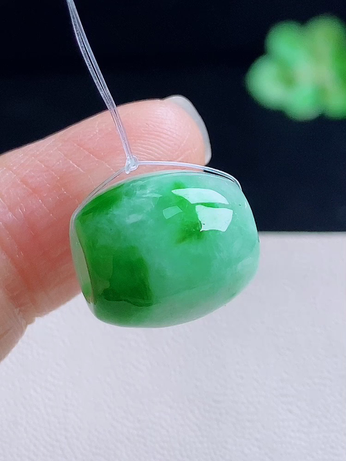 路路通，无裂，尺寸12.8×11.8，编号23cw5l  27