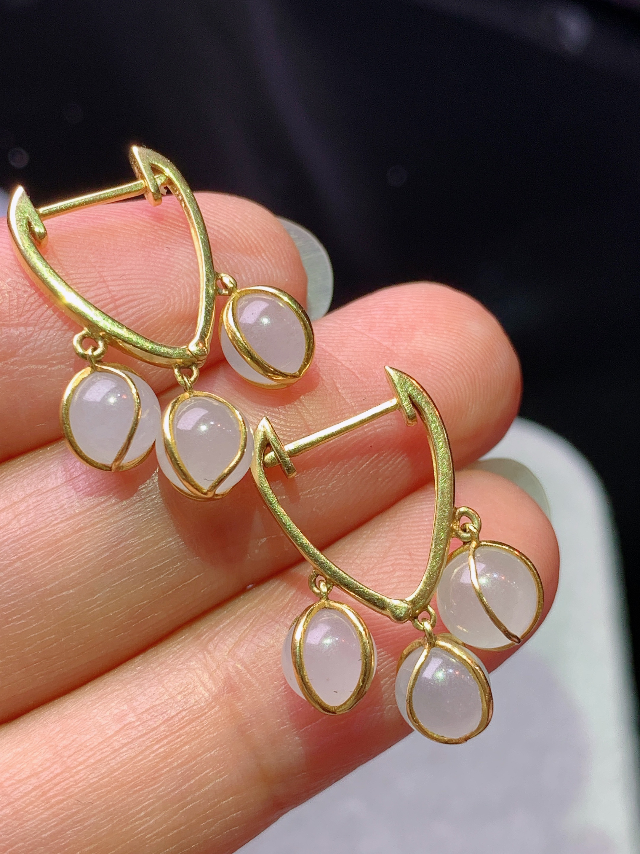 18k金镶嵌冰种圆珠组合耳坠 玉质细腻 色泽艳丽清新 水润亮眼 整体尺寸22.2*5.3x