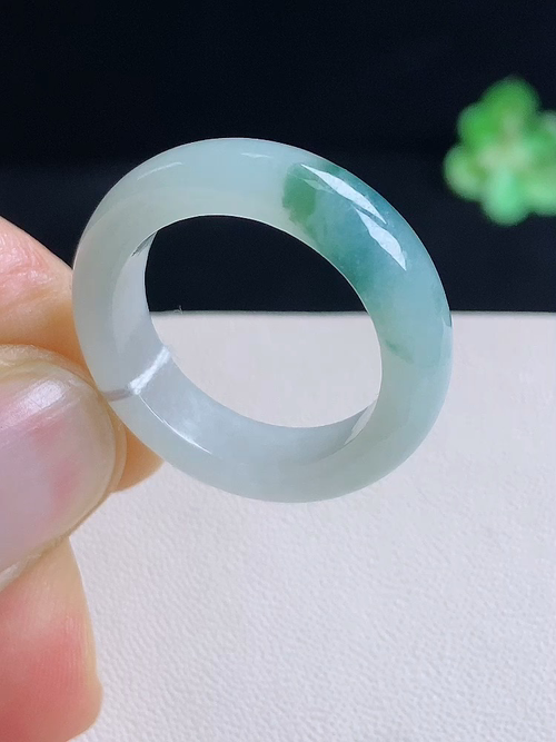 指环，无裂，尺寸18.5/5.8/3.0，编号21bmh  27