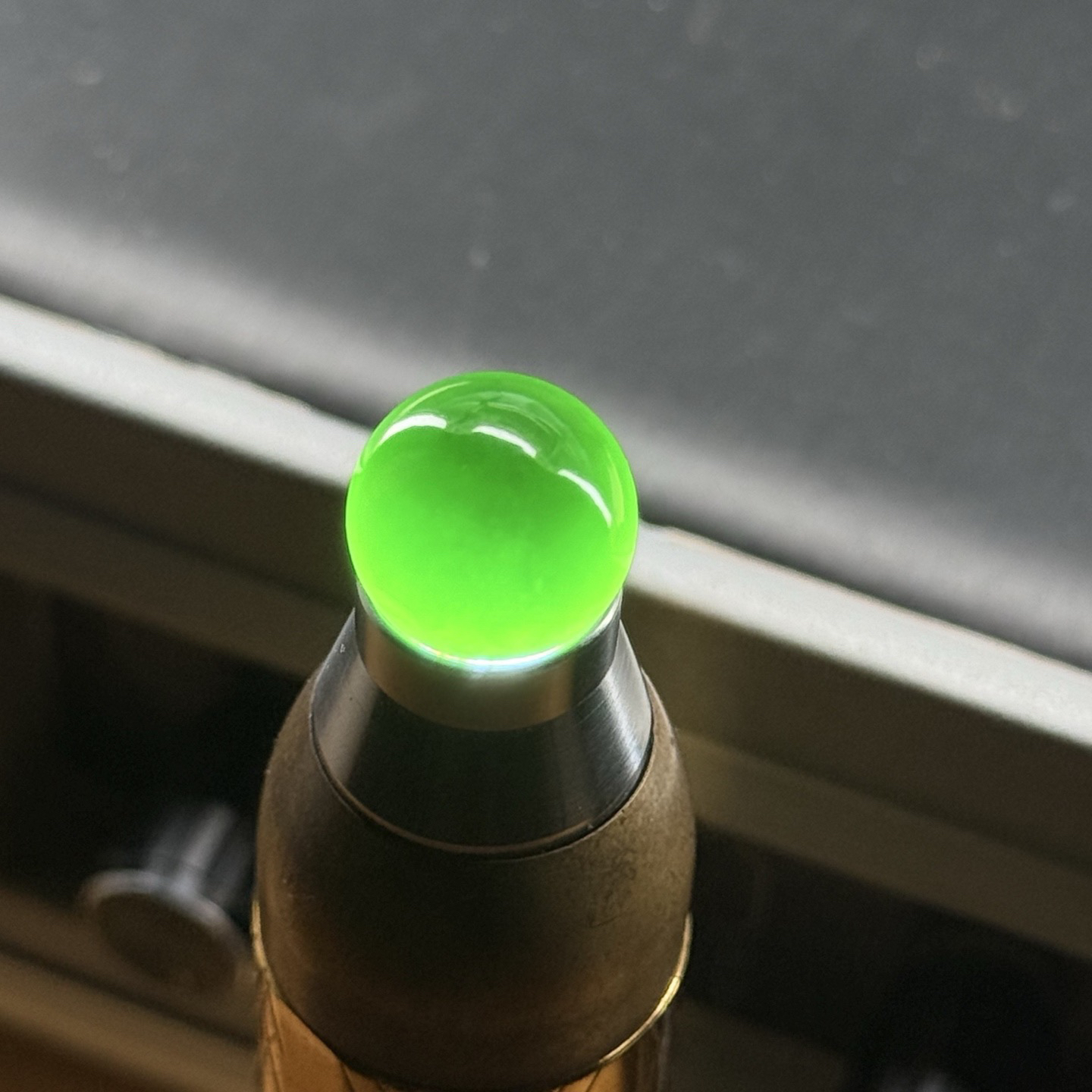 墨翠珠子裸石 种好色正 黑度极好 打灯通透 油性十足 尺寸13