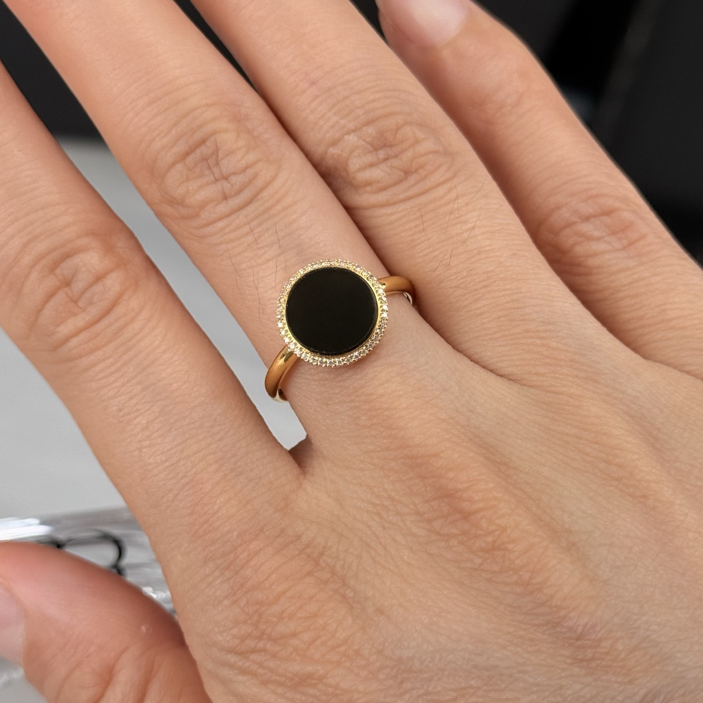 精品18k墨翠圆片女戒 种好色正 黑度极好 打灯通透 油性十足 尺寸11.5