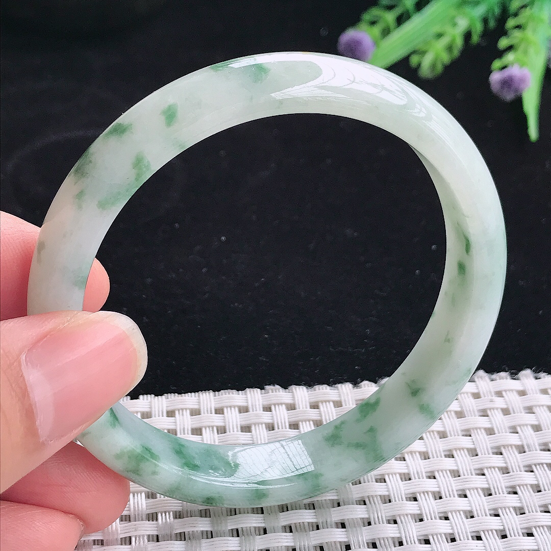 实拍A货翡翠58/11.9/7老坑精美冰润飘花手镯翡翠玉镯平安镯