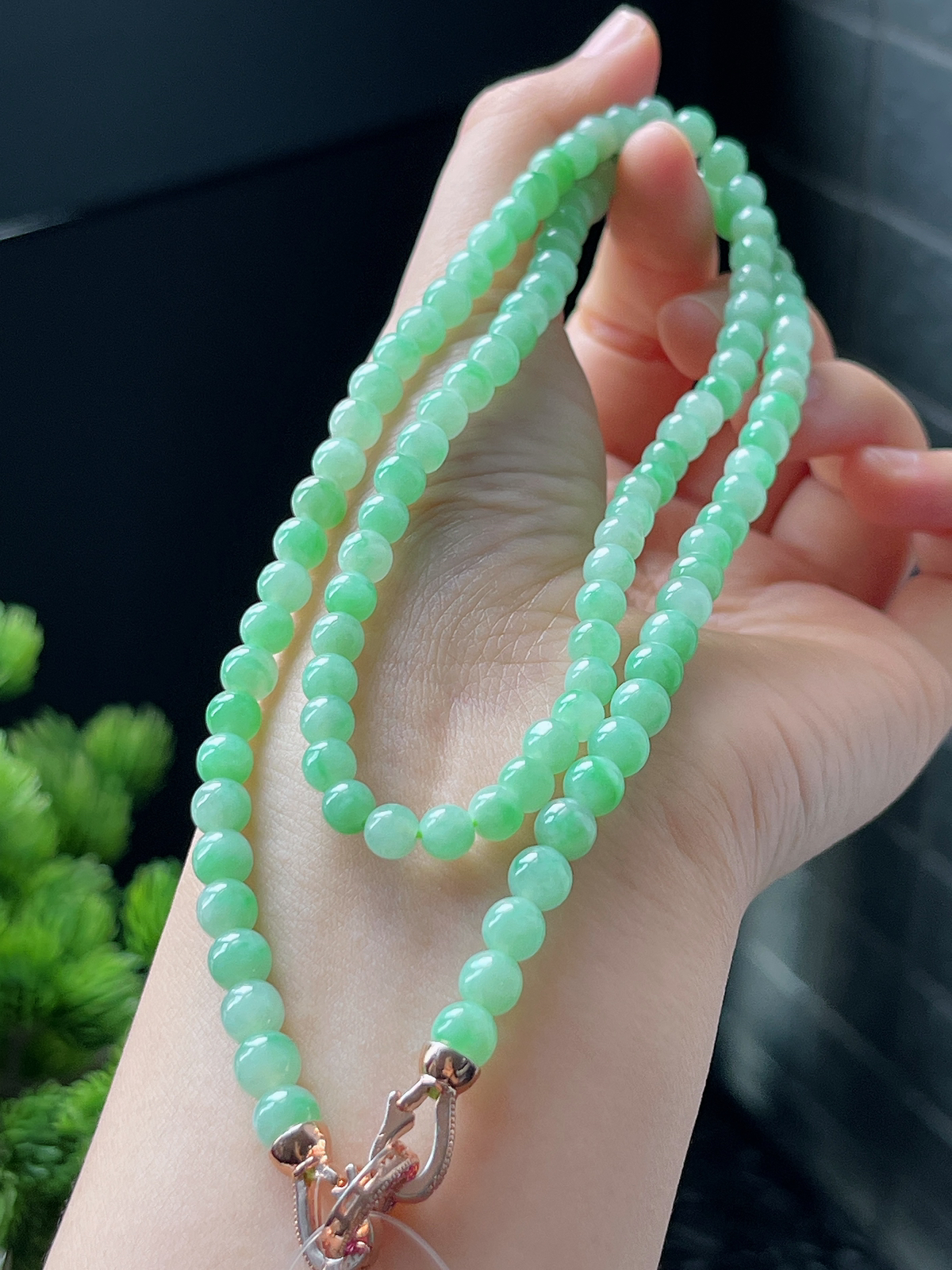 翡翠果绿色项链