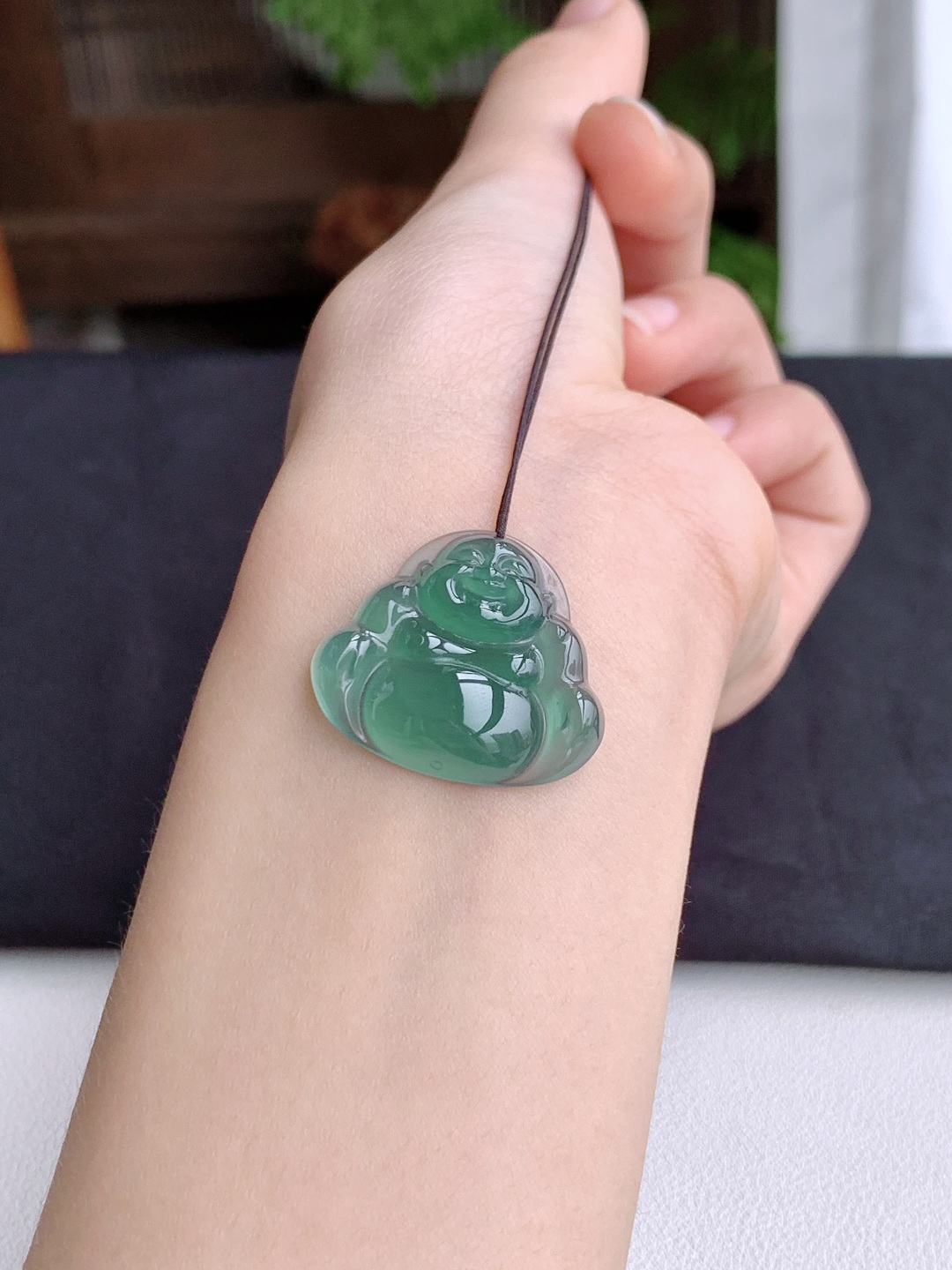 冰晴绿佛公吊坠，无裂，性比高，尺寸25.7/22.6/5.2，重量4.7克