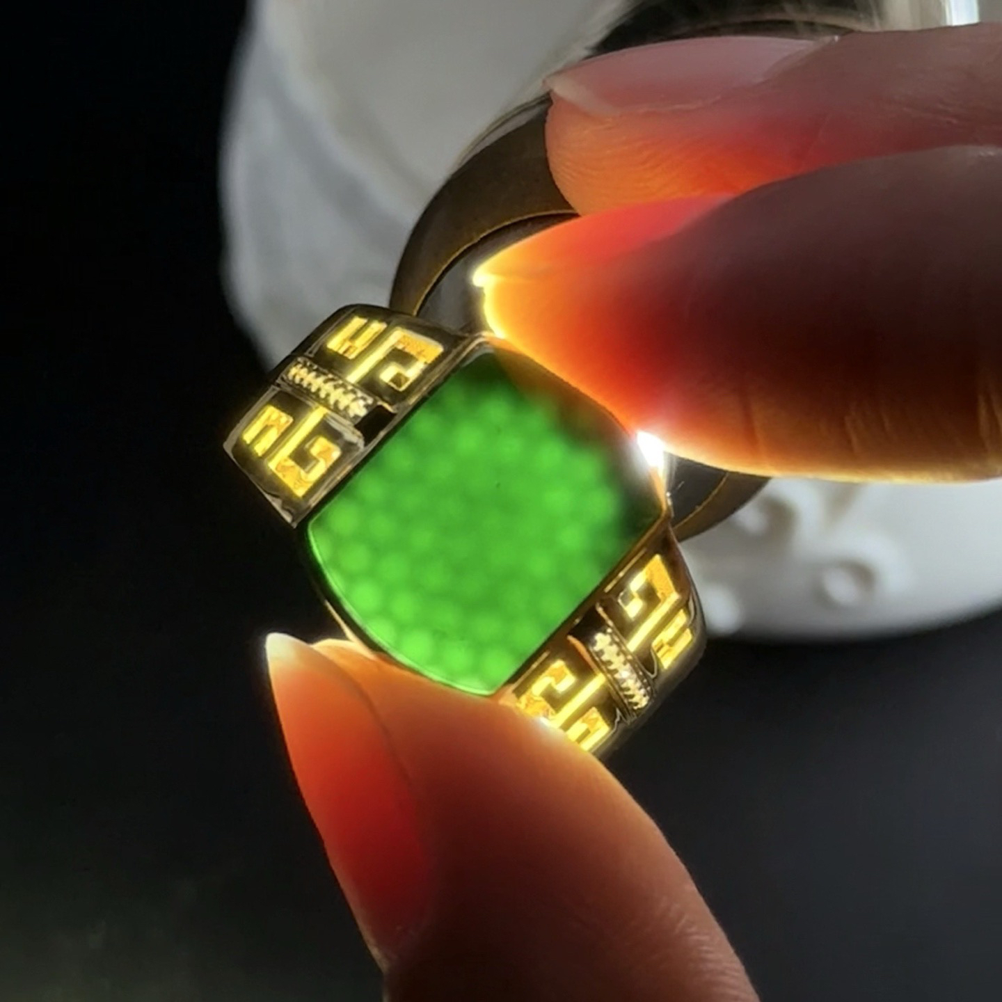 精品18k墨翠马鞍男戒 种好色正 黑度极好 打灯通透 油性十足 尺寸14.8