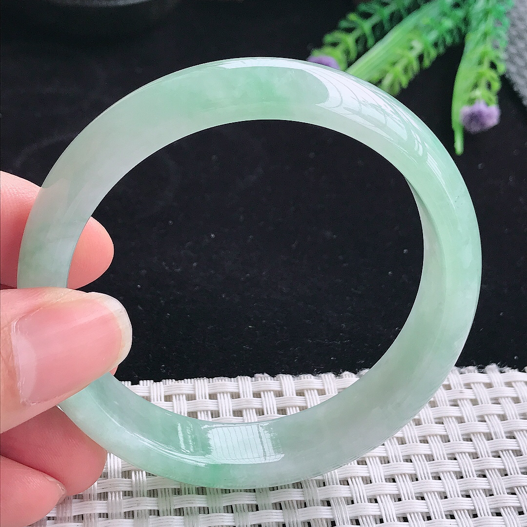 实拍A货翡翠58.5/14.1/7.6老坑冰胶果冻冰晴绿手镯宽边玉镯平安镯