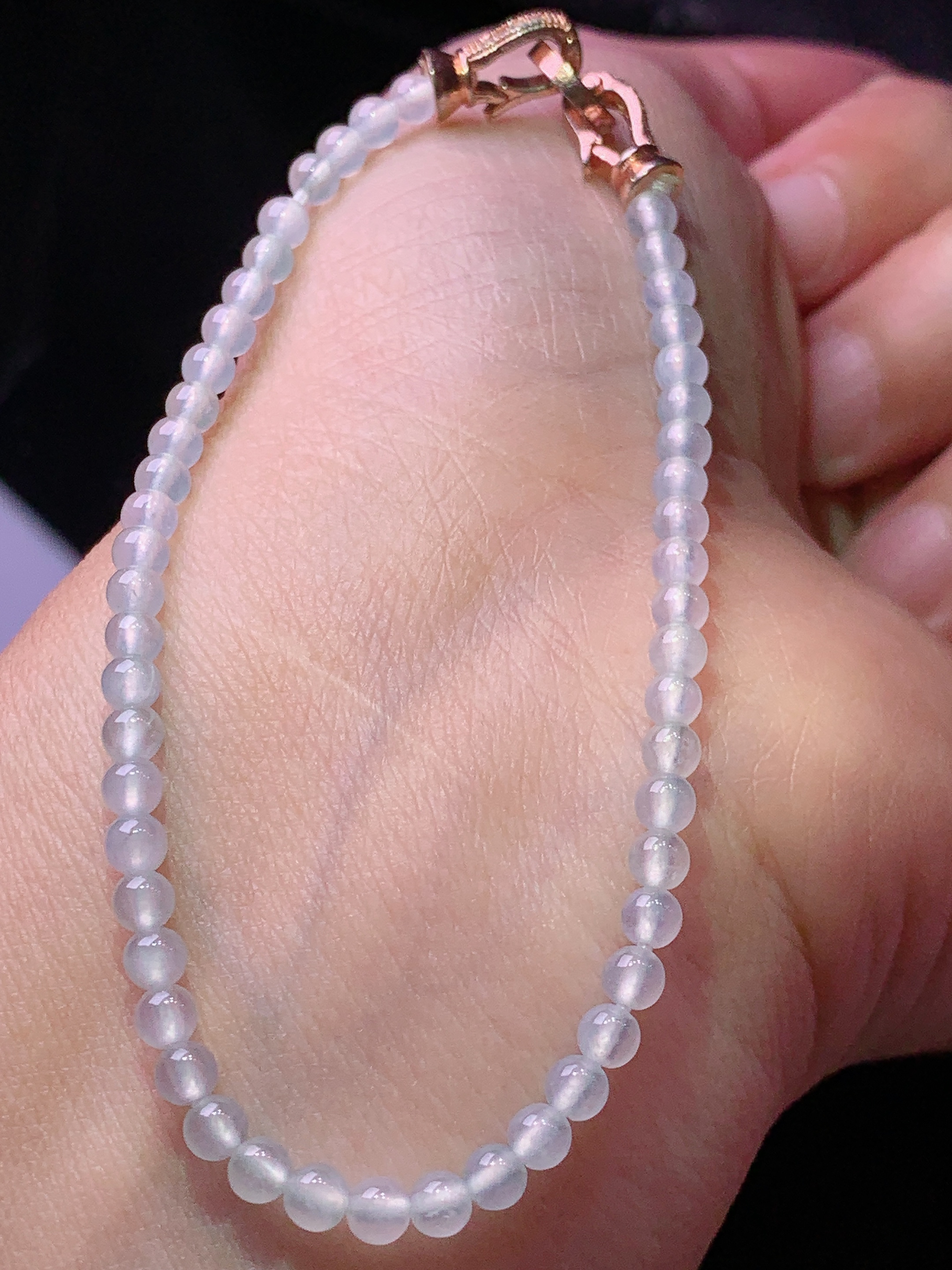 冰种圆珠手链 玉质细腻 色泽艳丽清新 水润亮眼 整体尺寸3.3h3