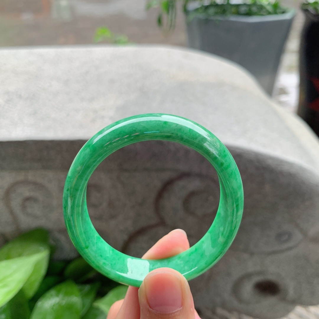 小圈口53.5-47.7-12.7-6.4 【满绿贵妃手镯】贵妃53 54可戴