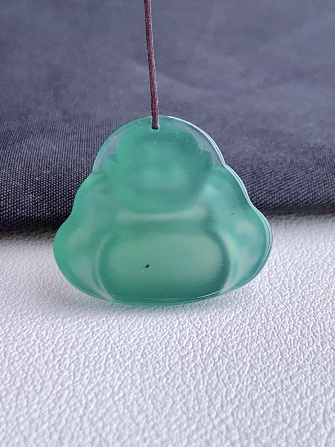 冰晴绿佛公吊坠，无裂，性比高，尺寸25.7/22.6/5.2，重量4.7克