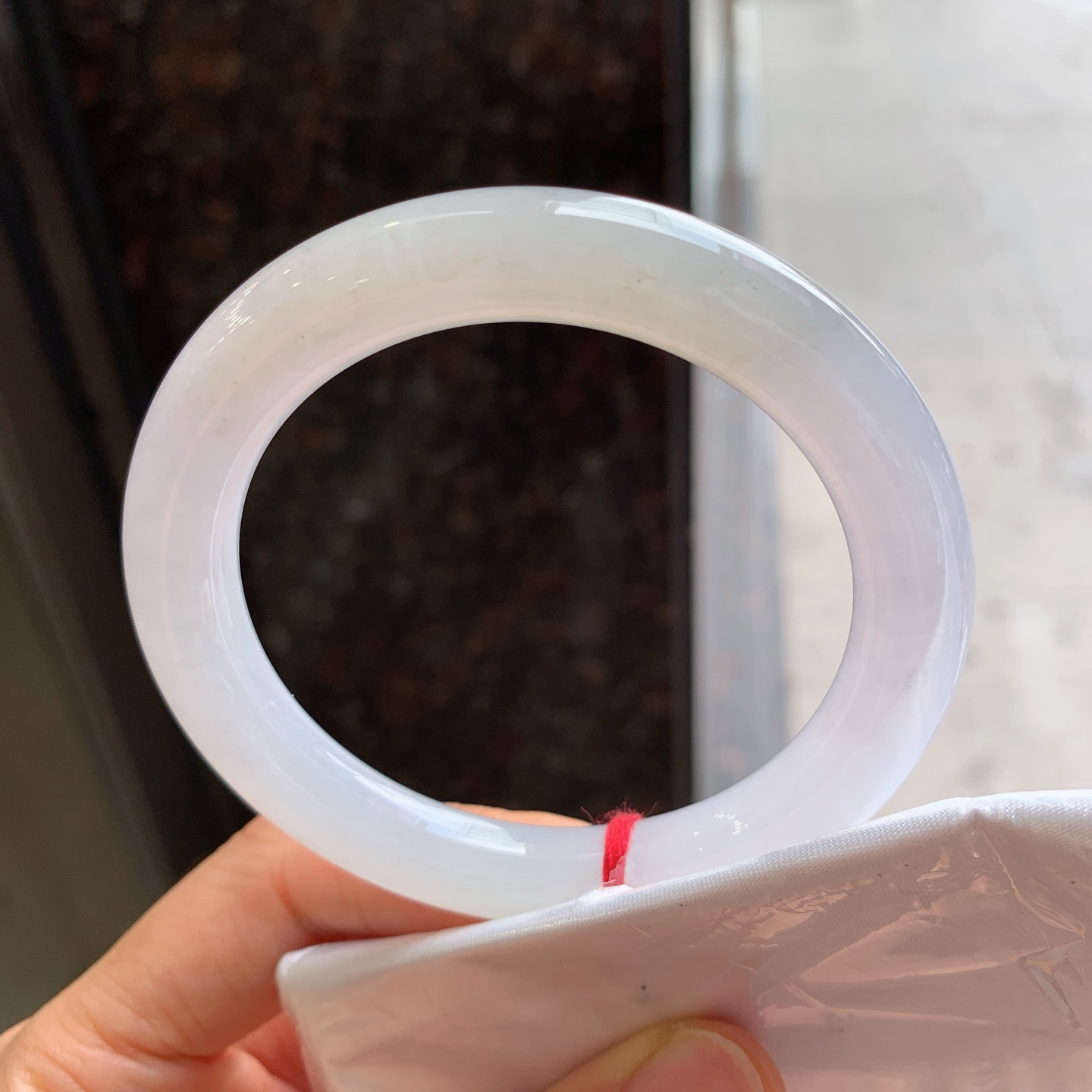 圆条黄翡，无裂，尺寸：55.6/9.5，细腻