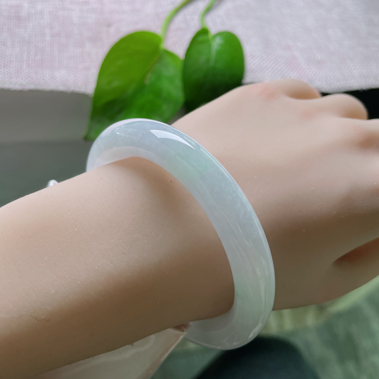 56/10.8，紫罗兰，圆条，水润，细腻，贵气，优雅，雍容华贵，ss50547a..