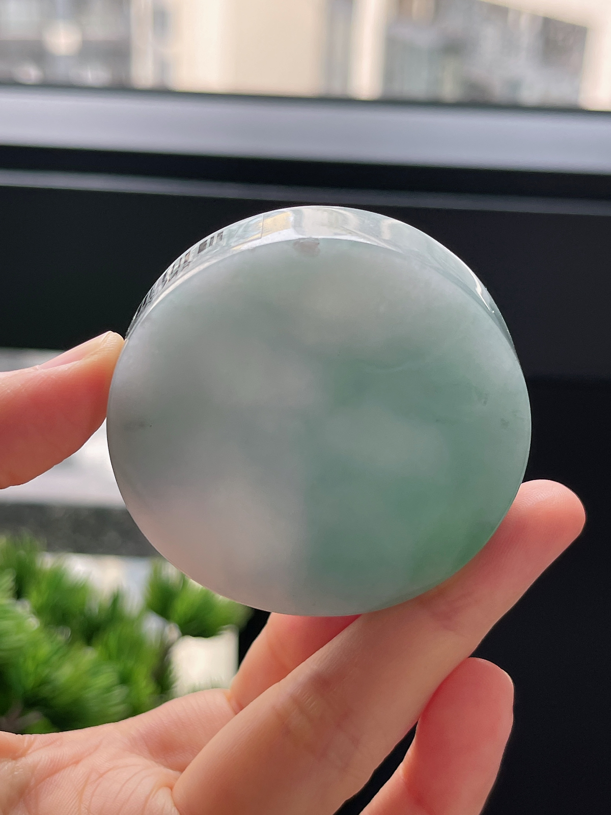 翡翠飘阳绿镯心