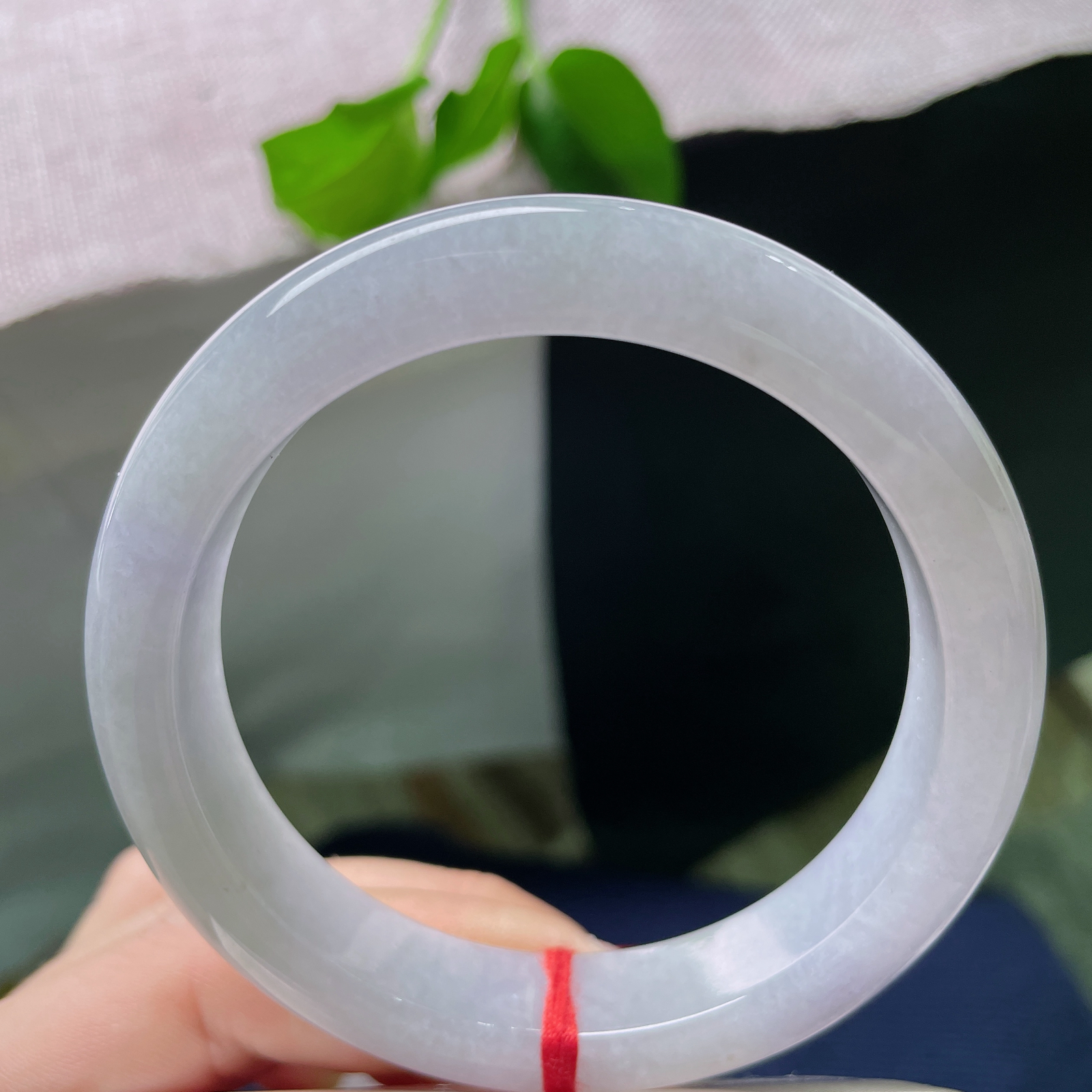 57.8/12.2/8.5，紫罗兰正圈，水润细腻肉质细腻干净，不夺目却令人倾心，皮纹，ss51362