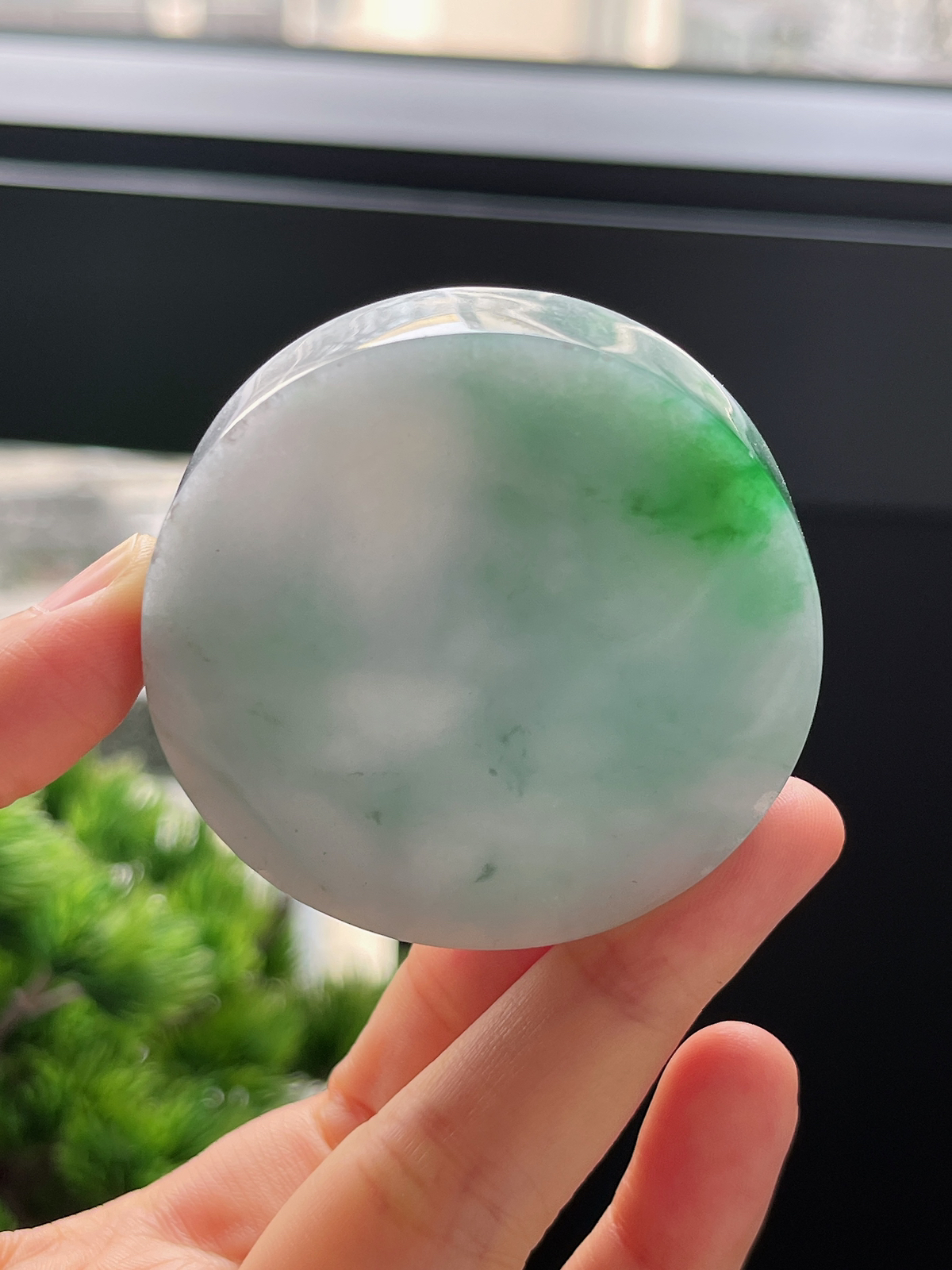 翡翠飘阳绿镯心