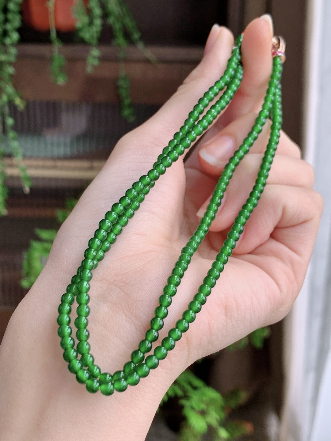 珠子，冰辣绿珠链圆珠子珠链， 性比高，尺寸3.4mm，29cm，重量14.6克