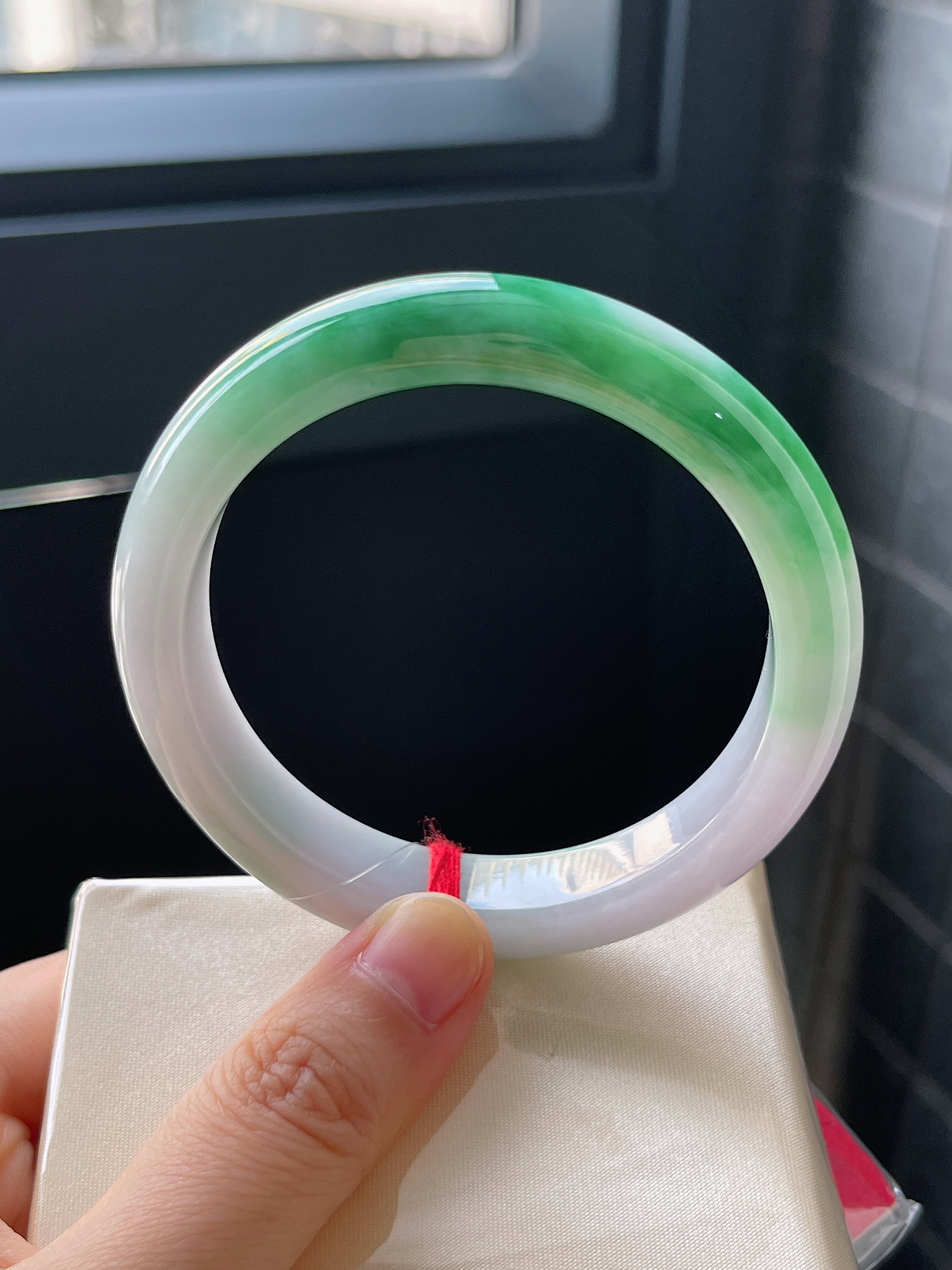 正圈56圈口，翡翠糯化种飘花手镯