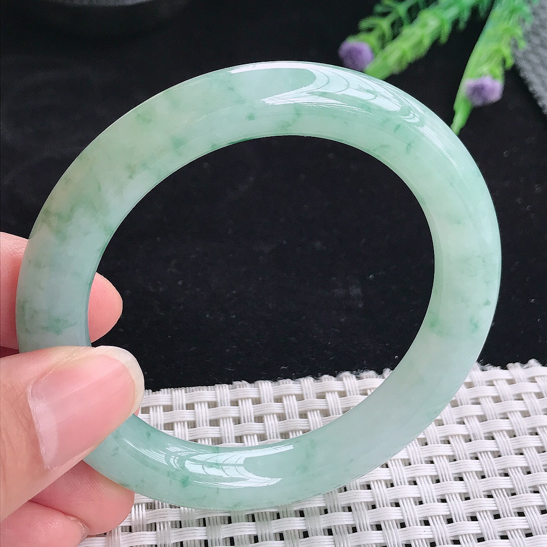 实拍A货翡翠55.8/10.3老坑冰润起胶飘花圆条手镯翡翠玉镯平安镯