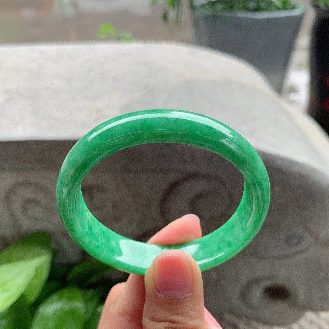 小圈口53.5-47.7-12.7-6.4 【满绿贵妃手镯】贵妃53 54可戴