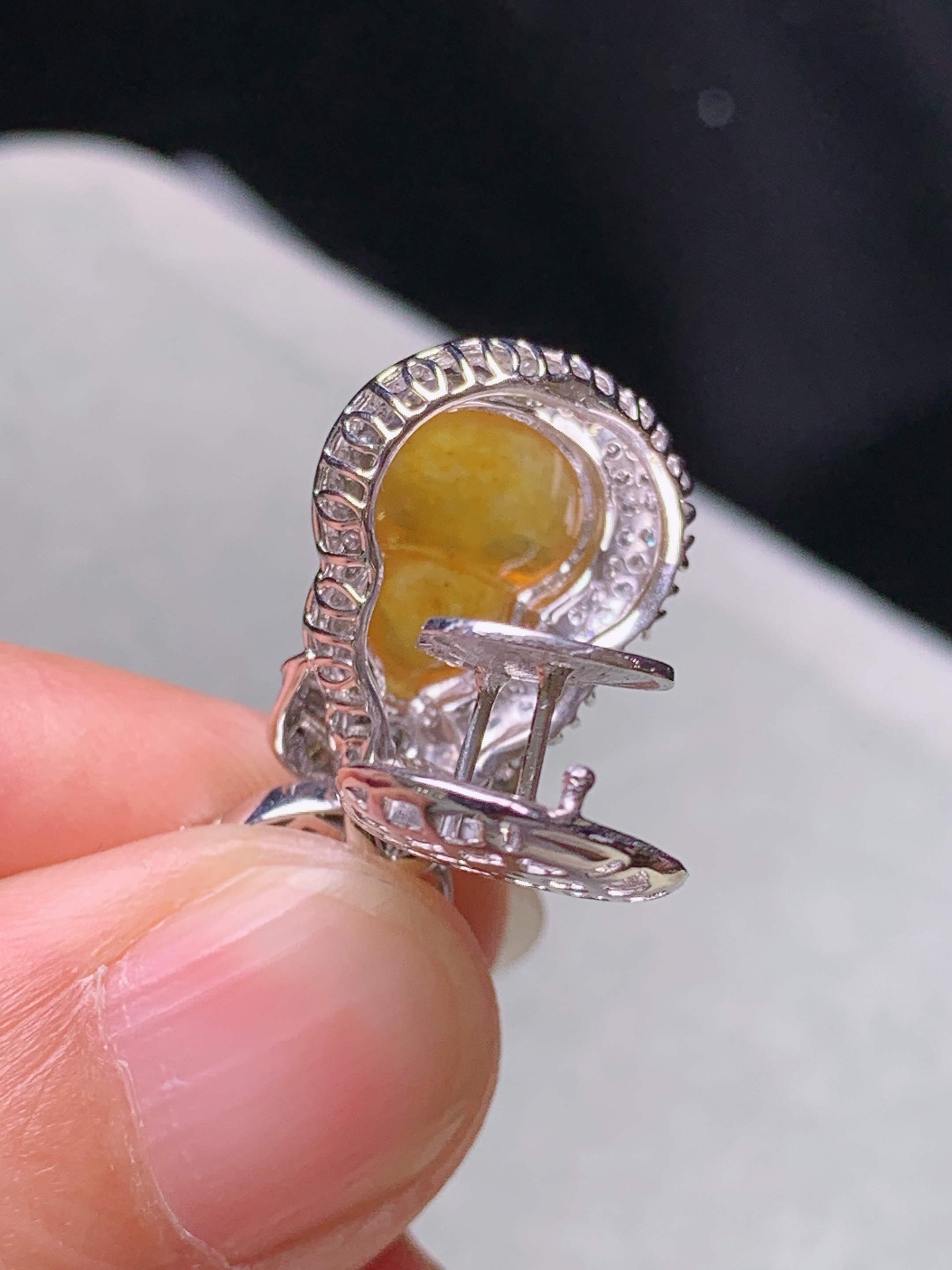 18k金钻镶嵌冰黄翡葫芦项链吊坠多用款 玉质细腻 色泽艳丽清新 水润亮眼 整体尺寸20.6*13*10x2