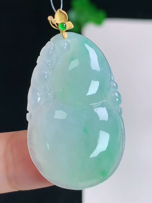 葫芦，18k金镶冰晴葫芦，无裂，尺寸35.3/21.4/5.4，№:y2772  20
