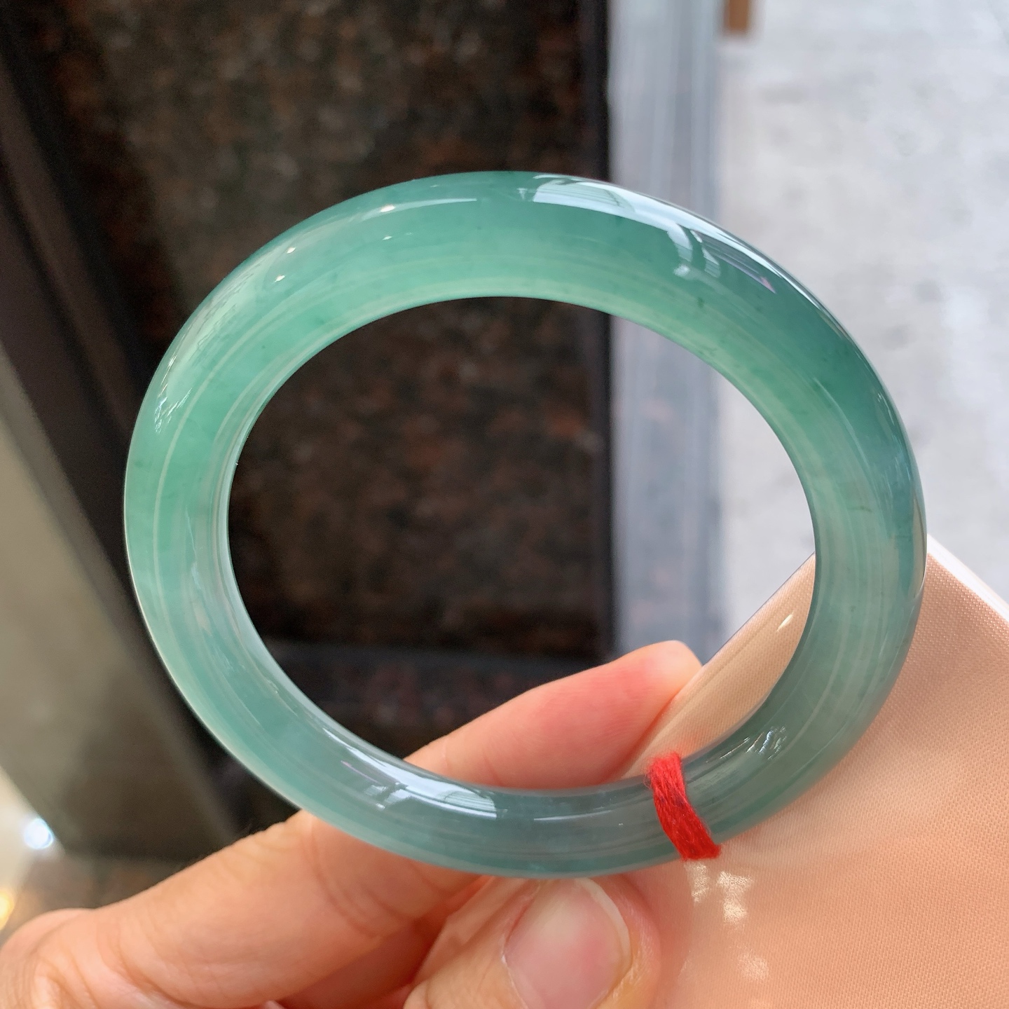 圆条冰油，无裂，尺寸：56.5/9.3/9.5，冰润