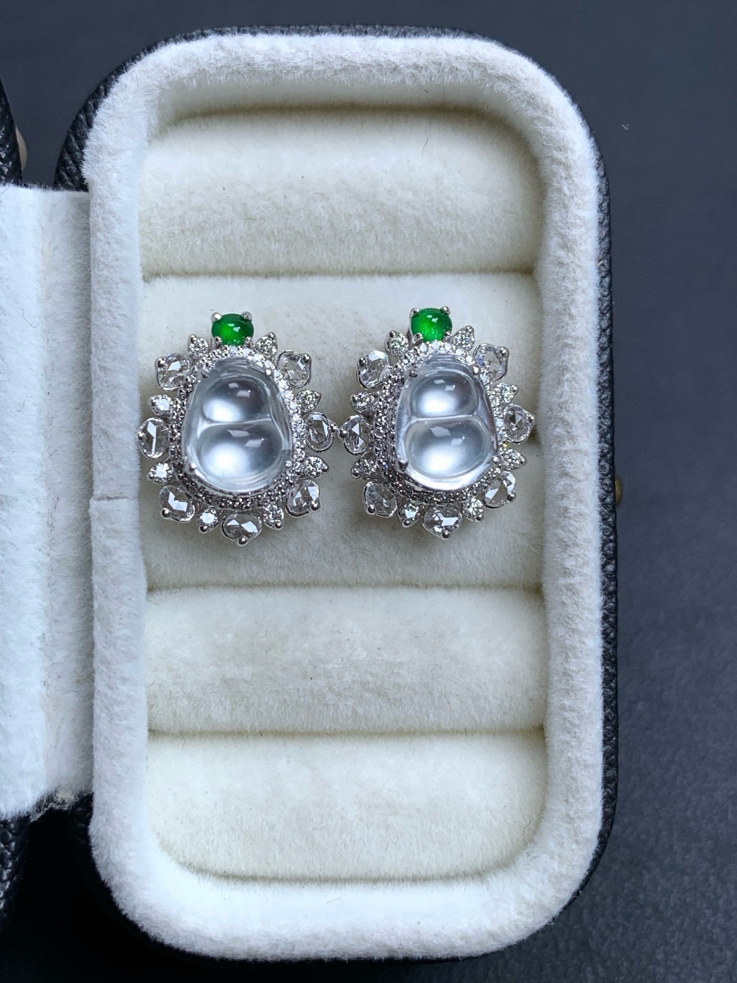 18k金钻镶嵌冰种炸光葫芦耳钉15.2/13.2/7.7，裸石8.5/6.8/2.8