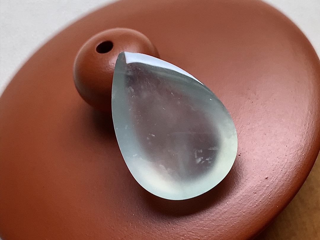 ️ 玻璃种水滴 种水，冰透感十足，尺寸21.4/14.8/7.3 超值