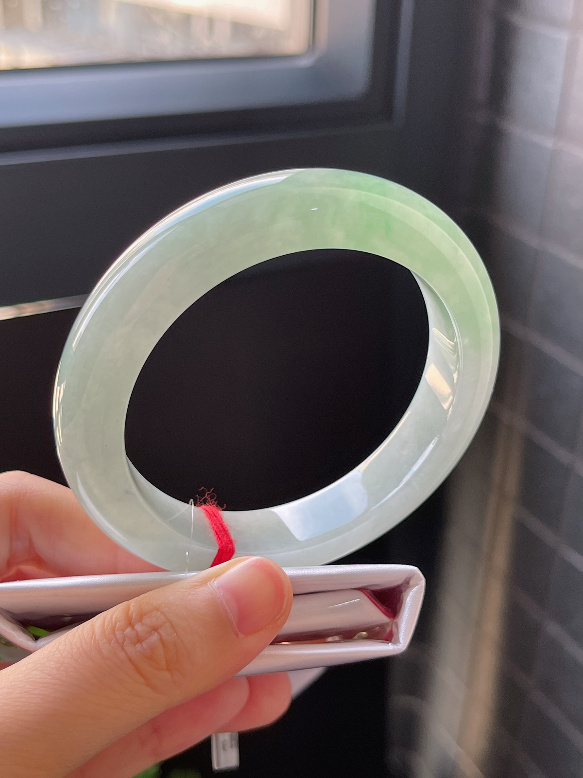 正圈57圈口，翡翠冰糯种飘花手镯