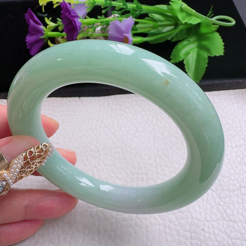 ss实拍58.8*12.2*12.3胖圆镯 缅甸翡翠a货手镯果绿细润圆条玉镯子