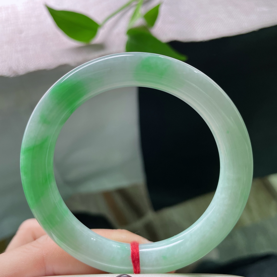 54.7/10.4飘绿圆条，水润，春日色系，清新，甜美，婉间风景，有棉线，ss51276a